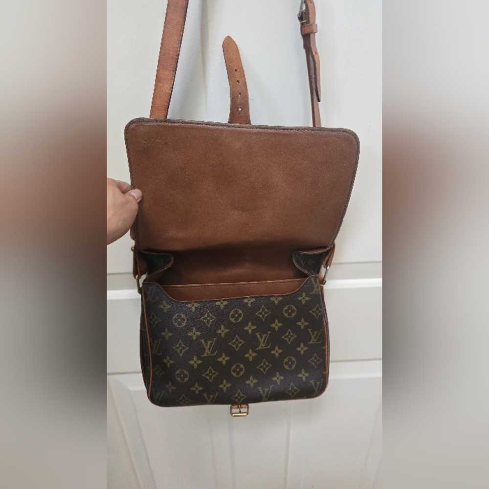 LV Cartoucherie Stylish Monogram Shoulder Bag - Picture 5 of 17